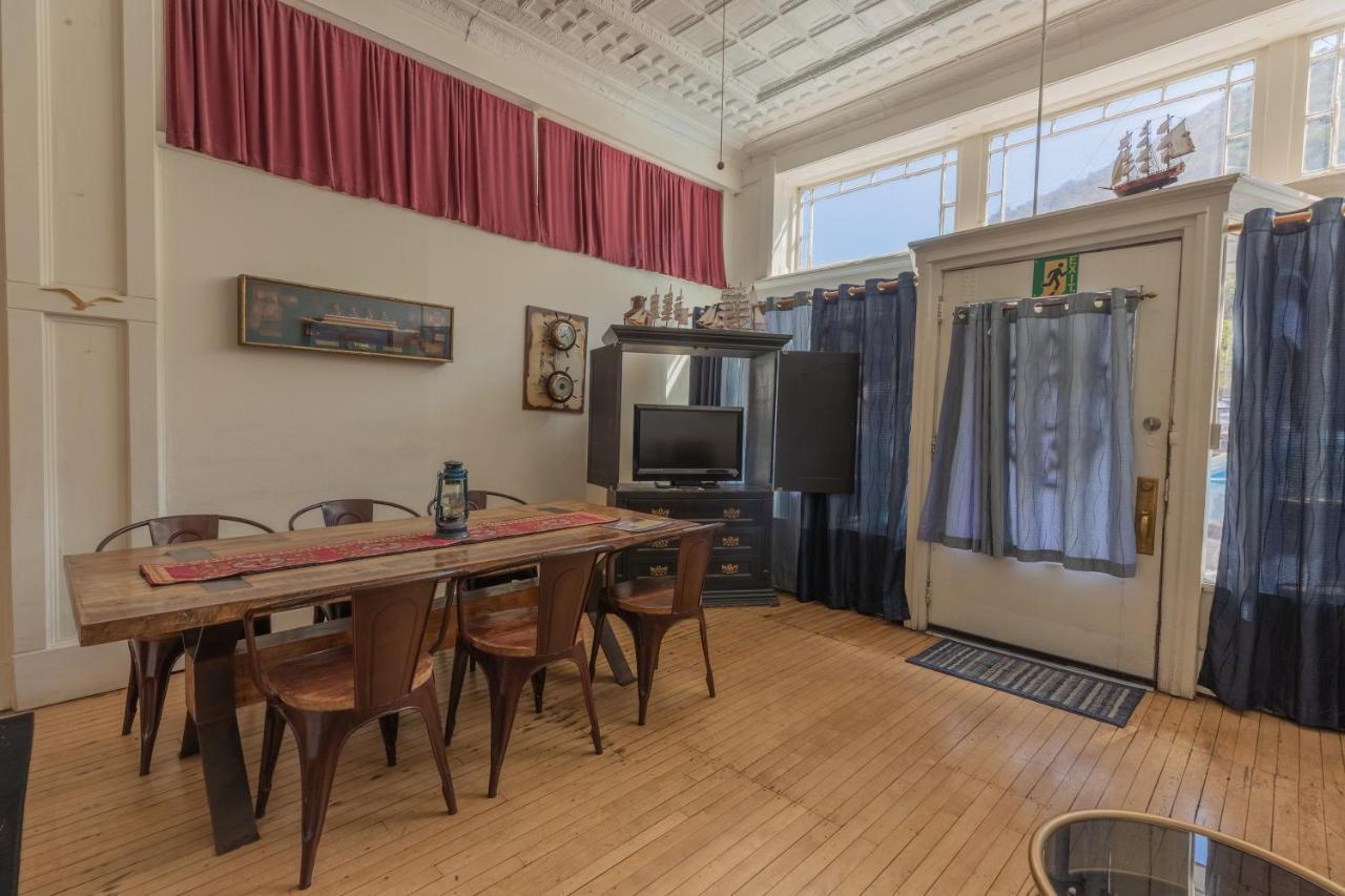 Bisbee Grand Hotel Екстериор снимка