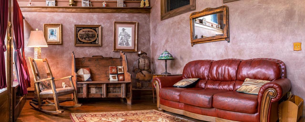 Bisbee Grand Hotel Екстериор снимка